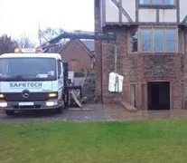 Safetech - Safe being installed